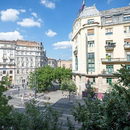 Bpr The Golden Astoria With Balcony And A/C Apartamento Budapeste Exterior foto